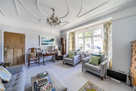 undefined, Purley CR8