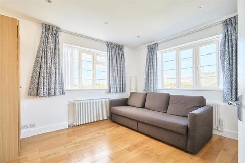 undefined, Chiswick Village, Chiswick, W4