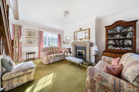 undefined, Harcourt Cottages, Puttenham Hill, Puttenham, GU3