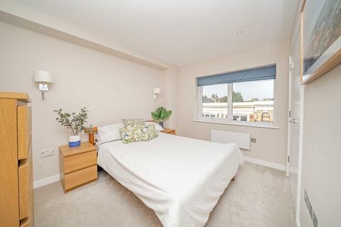 undefined, Ewell Road, Surbiton KT6