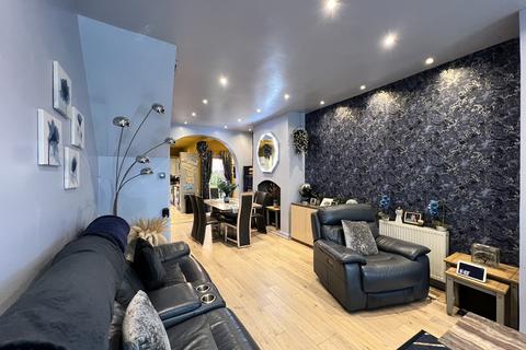 2 bedroom terraced house for sale, Vine Street, Gorton