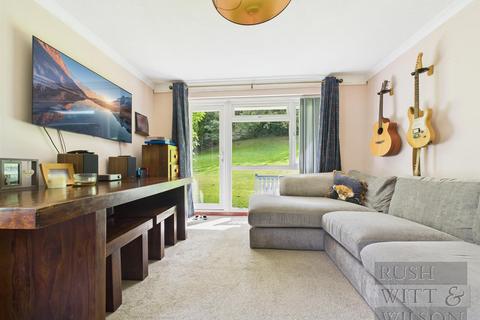 2 bedroom flat for sale, Gresham Way, St. Leonards-On-Sea