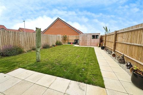 2 bedroom bungalow for sale, Parkgate Corner, Little Clacton, Clacton-on-Sea