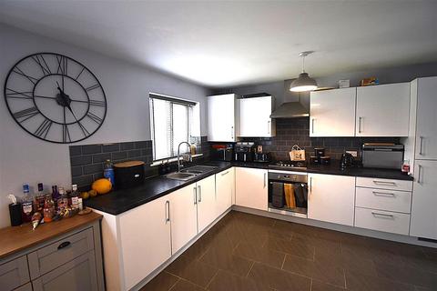 3 bedroom detached house for sale, Arpins Pightle, Cranfield, Bedford