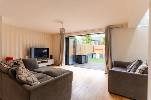 3 bedroom end of terrace house for sale, Croydon CR0