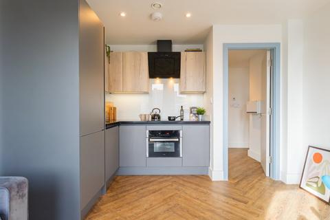 2 bedroom flat to rent, One Cross Street, Salford, Manchester, M3