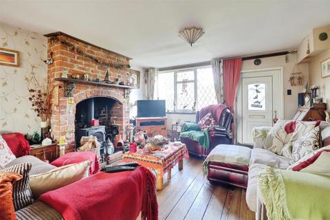 3 bedroom cottage for sale, Nantwich Road, Audley
