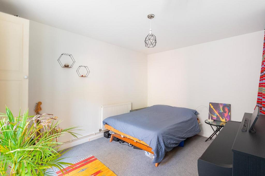 3 S2 LRHD - Bedroom C.jpg