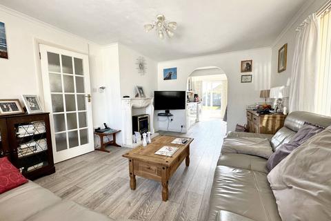 Bungalows For Sale In Peacehaven OnTheMarket bungalows-for-sale-in-peacehaven-onthemarket