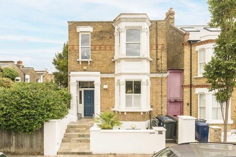 Montgomery Road, London W4