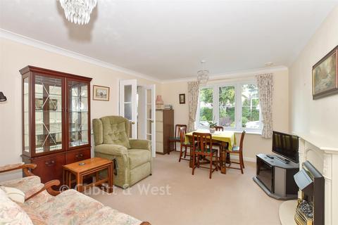 1 bedroom flat for sale, Grange Road, Uckfield, East Sussex