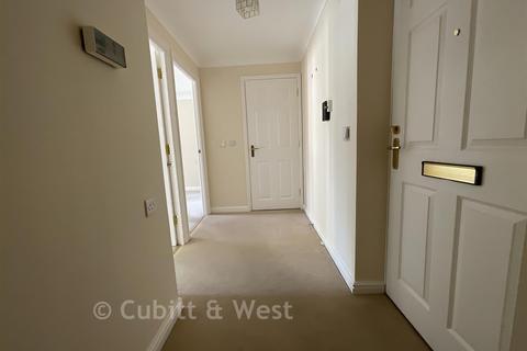 1 bedroom flat for sale, Grange Road, Uckfield, East Sussex