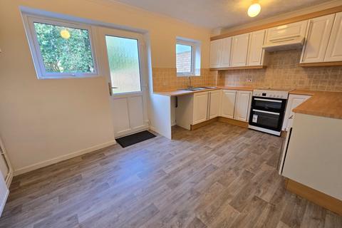 3 bedroom semi-detached house to rent, Anderson Walk, Bury St Edmunds