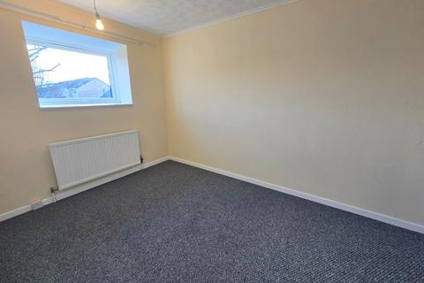 3 bedroom semi-detached house to rent, Anderson Walk, Bury St Edmunds
