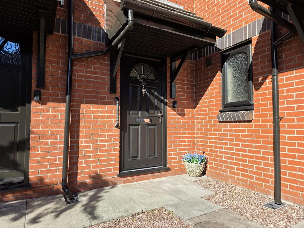 Private self contained entrance