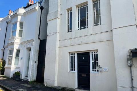 1 bedroom flat to rent, Western Road, Brighton