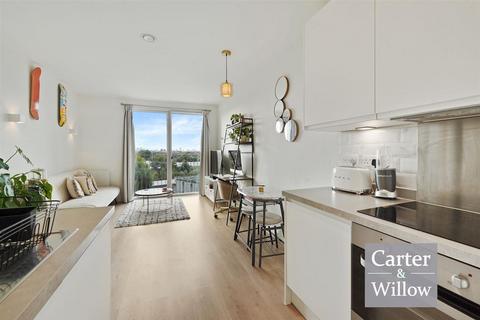 1 bedroom apartment for sale, Harbard Close, Barking, Essex