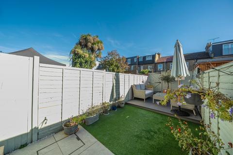 16a Quicks Road, London, SW19 1EZ