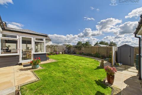 2 bedroom bungalow for sale, Closewool Grove, South Molton EX36
