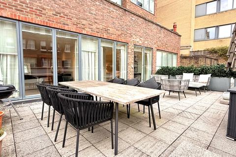 2 bedroom flat to rent, London W8