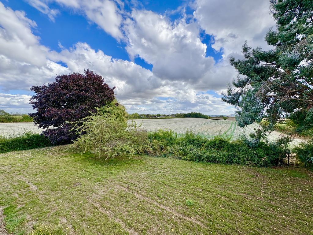 Garden &amp; Field Wainhouse