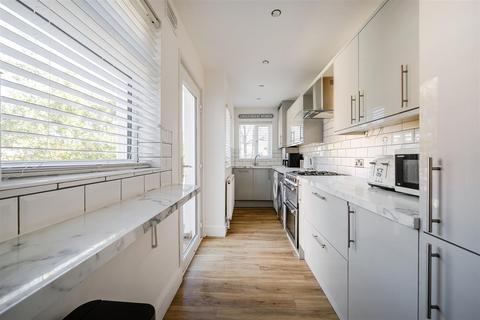 undefined, Heathfield Crescent, Kidderminster