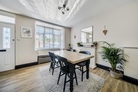 undefined, Heathfield Crescent, Kidderminster