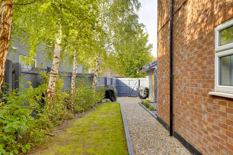 3 bedroom ground floor flat for sale, New Street, Bury St. Edmunds IP28