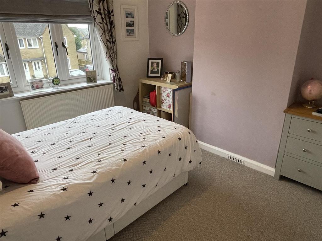 Bedroom 2.JPG