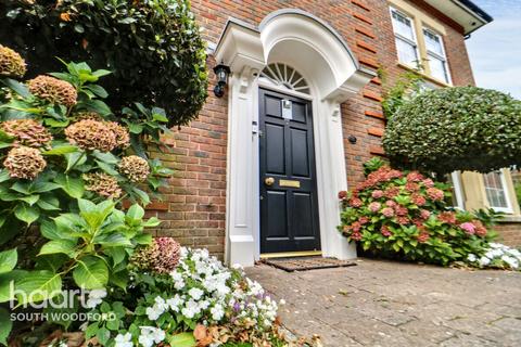 undefined, Regents Drive, Repton Park