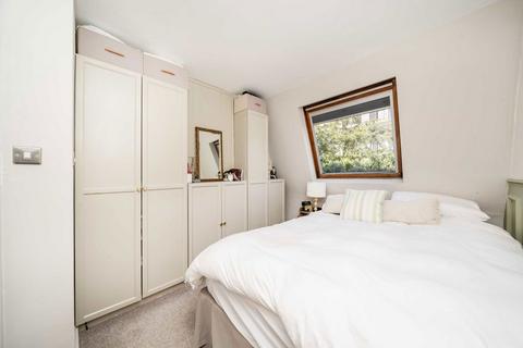 2 bedroom flat for sale, Greyhound Road, London W6