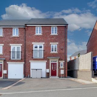 4 bedroom townhouse for sale, Rustat Close, Barrow Upon Soar LE12
