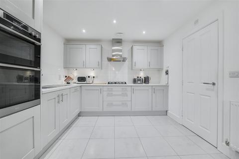 4 bedroom townhouse for sale, Rustat Close, Barrow Upon Soar LE12