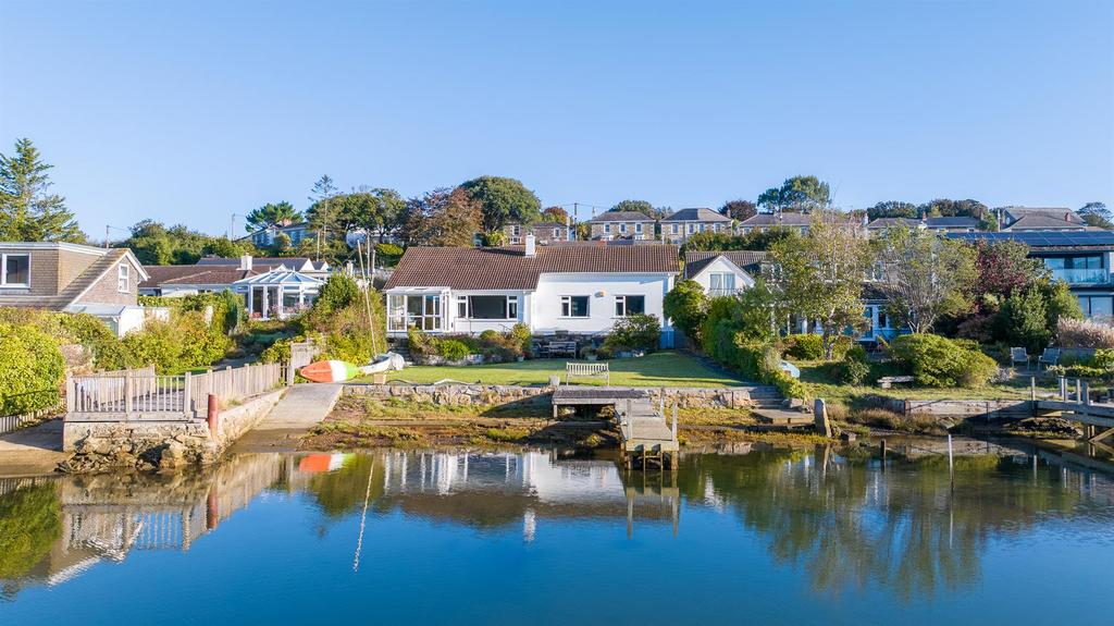 0925 02 - Trenhayle, Quay Road, Devoran (13).jpg