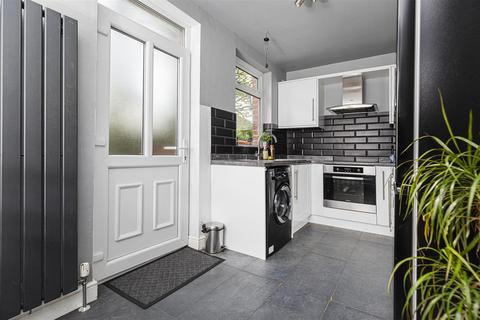 2 bedroom semi-detached house for sale, Rose Avenue, Huddersfield HD3