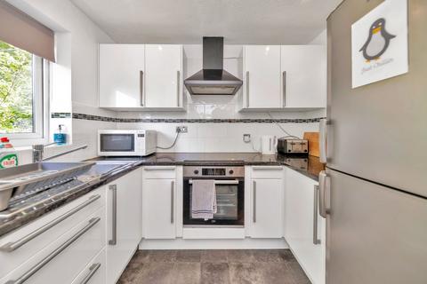 undefined, Swift Close, Royston SG8