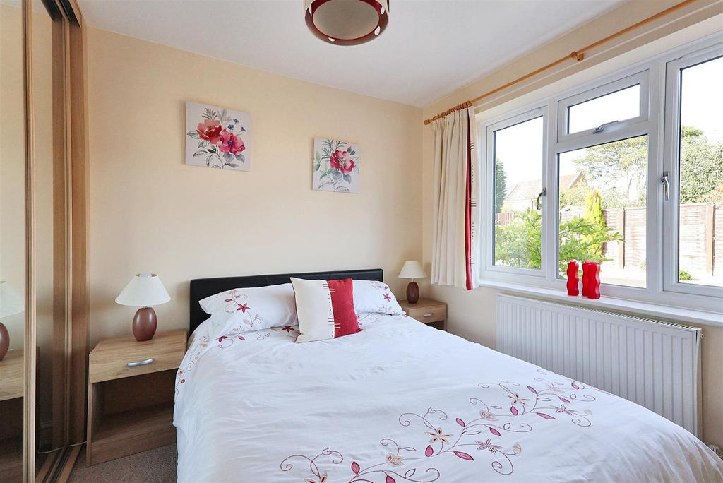 Marshall Close Calverton, Nottingham, NG14 6 RE