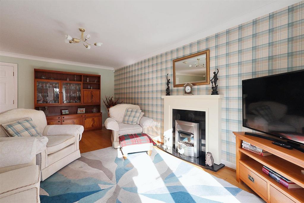 Marshall Close Calverton, Nottingham, NG14 6 RE