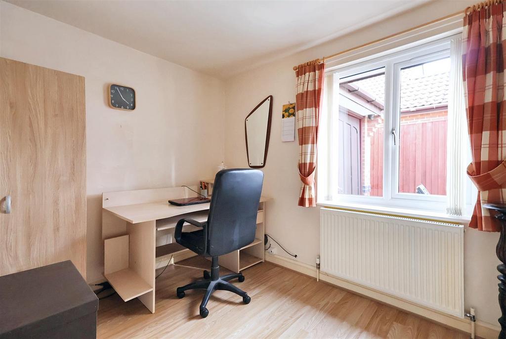 Marshall Close Calverton, Nottingham, NG14 6 RE