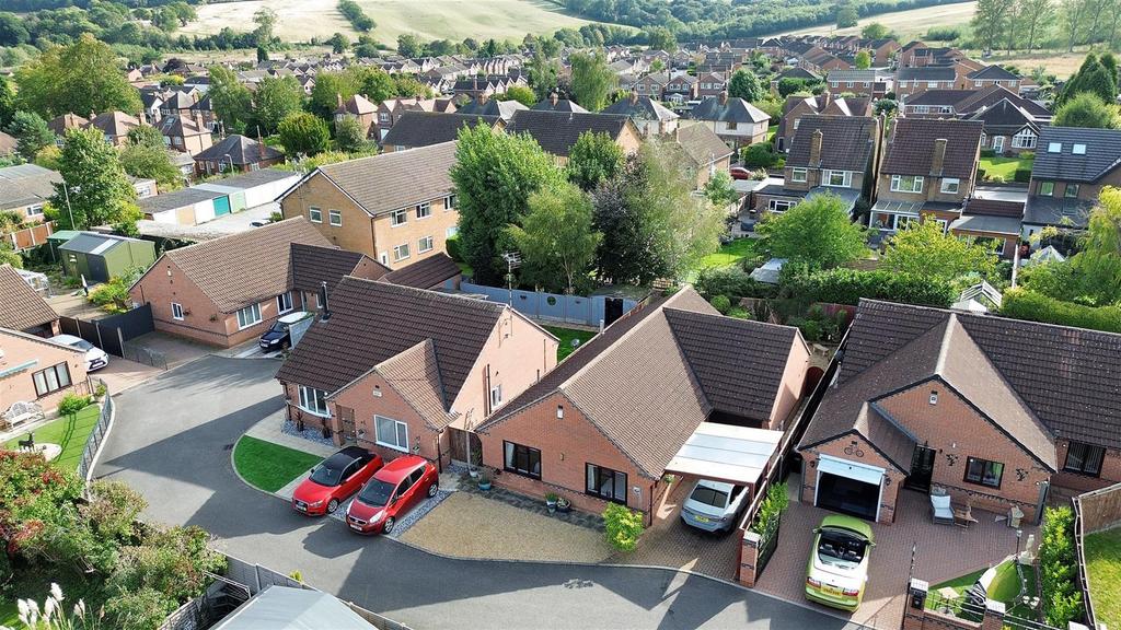 Marshall Close Calverton, Nottingham, NG14 6 RE