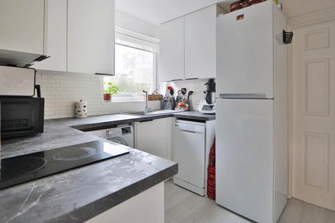undefined, Amity Grove, London