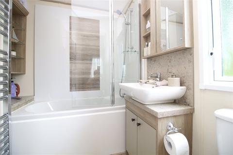 2 bedroom park home for sale, Hoburne Bashley Park, Sway Road, New Milton, Hampshire, BH25