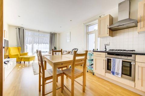 2 bedroom flat to rent, Fulham, Fulham, London, SW6