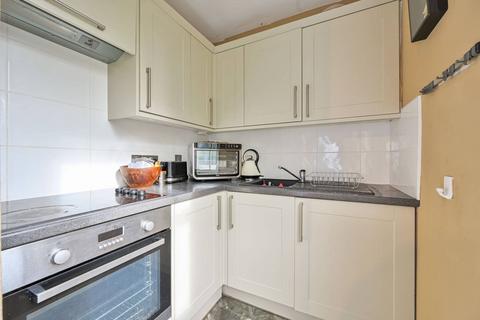 1 bedroom flat for sale, Carrick Court, Kennington Park Road, Kennington, London, SE11