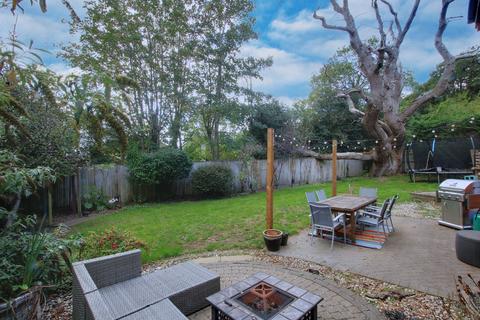 undefined, Rownhams, Southampton
