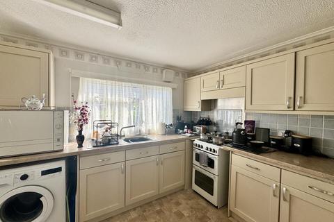 2 bedroom park home for sale, Little Meadow, Woodside Home Park, Woodside LU1