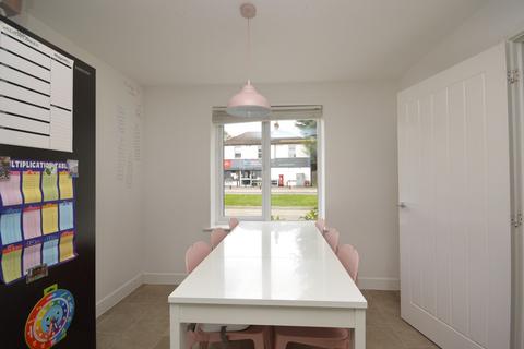 3 bedroom detached house for sale, Rothbart Place, Ashford TN25