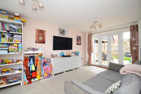 3 bedroom detached house for sale, Rothbart Place, Ashford TN25
