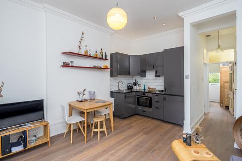 1 bedroom flat for sale, Myddelton Square, London EC1R