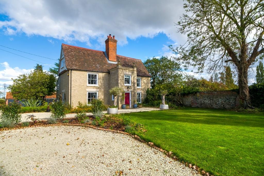 1440-Ringshall House-1